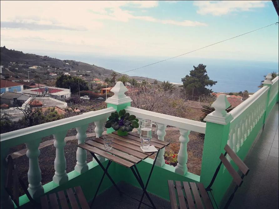 Sea And Mountain View Apartment Los Llanos De Aridane Zewnętrze zdjęcie